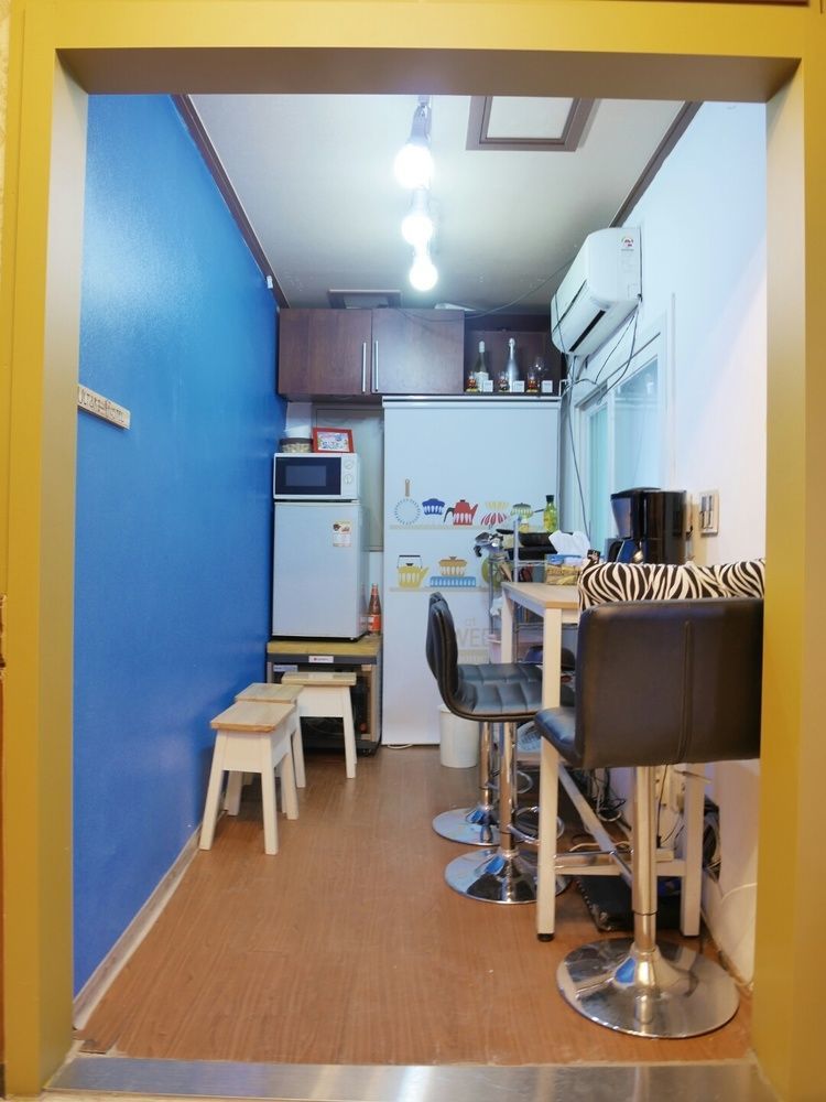 Sinchon Sisters Hostel Seoul Eksteriør bilde