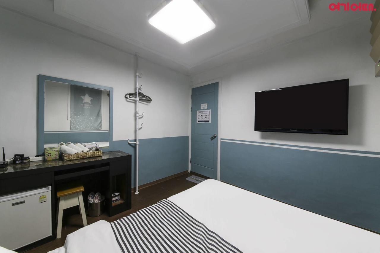 Sinchon Sisters Hostel Seoul Eksteriør bilde